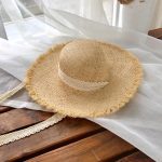 chapeau de paysanne en paille