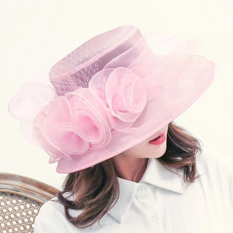 chapeau élégant en organza