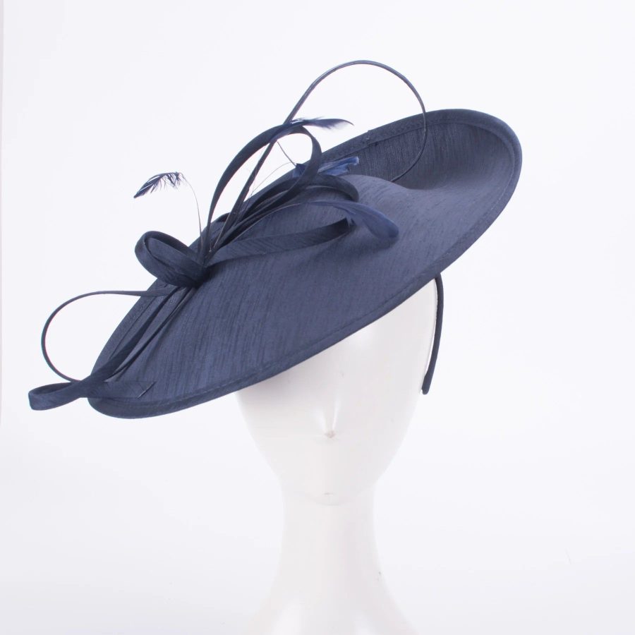 fascinator en lin élégant
