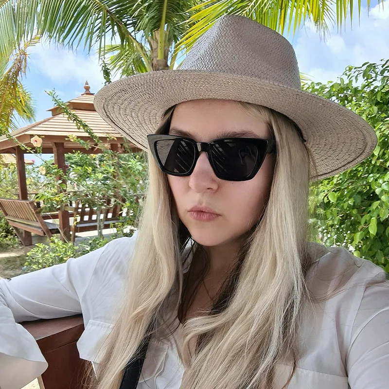 Chapeaux de paille bande unie