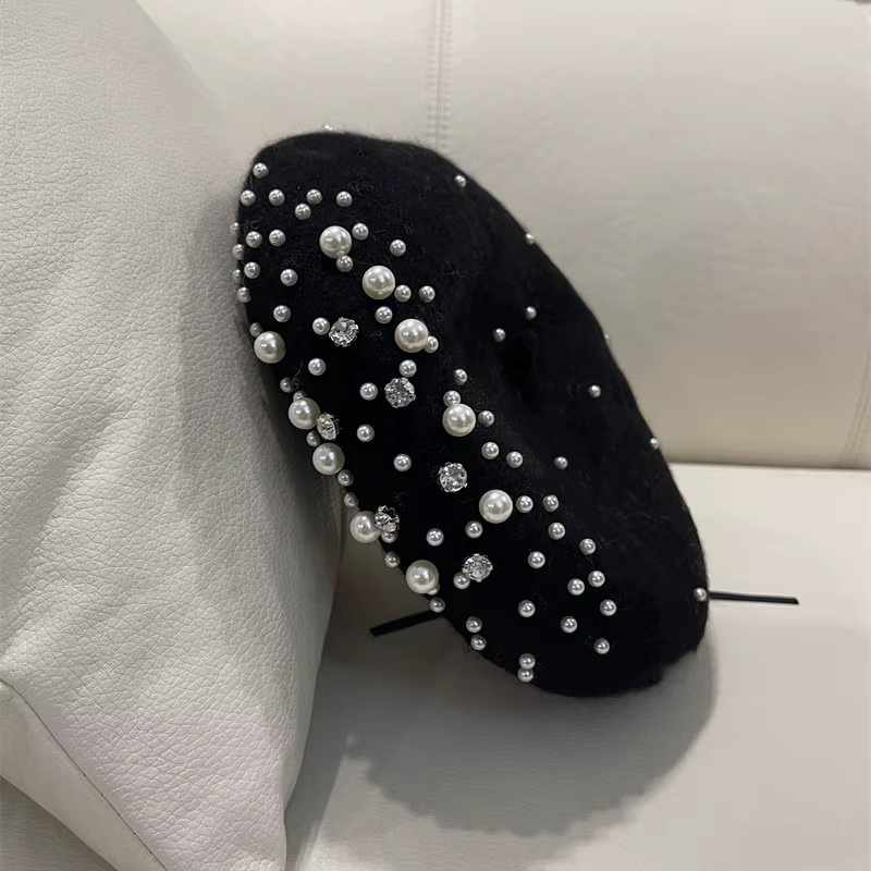 béret perles et strass noir