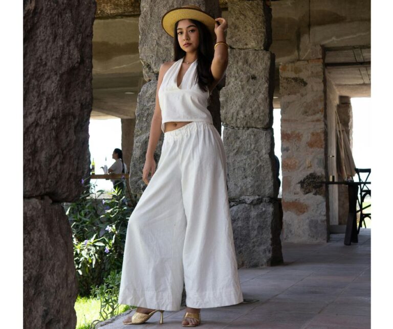 chapeau et tenue