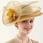 chapeau mariage élégant kaki